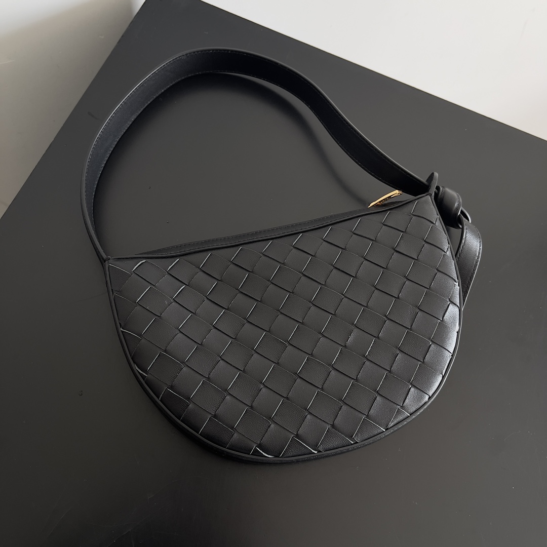 Bottega Veneta Hobo Bags